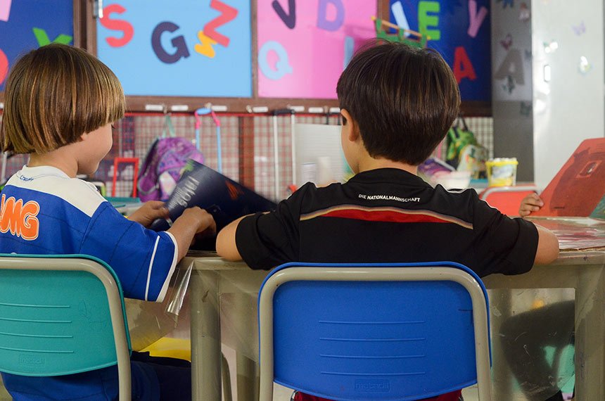 Lei que amplia políticas sociais para crianças e adolescentes é sancionada