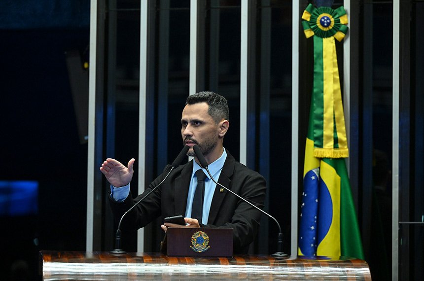 Cleitinho defende Bolsonaro e diz que votará contra recondução de Gonet