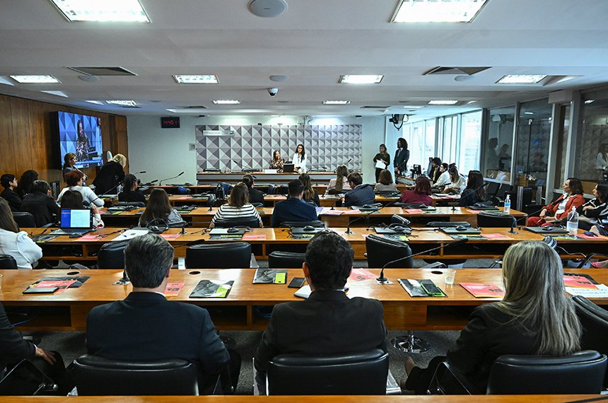 Debate alerta para subnotificação da violência contra brasileiras no exterior