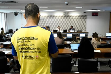 Assédios e falta de transparência agravam crise nos Correios, afirmam funcionários