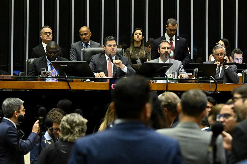 Congresso derruba 52 itens de veto à Lei Geral do Licenciamento Ambiental