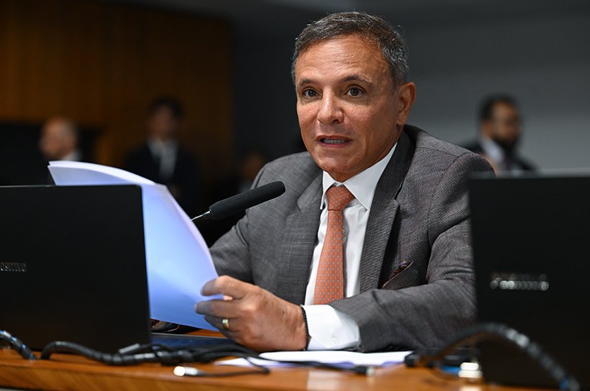 Vai à CCJ projeto que amplia terceirização de serviços em presídios