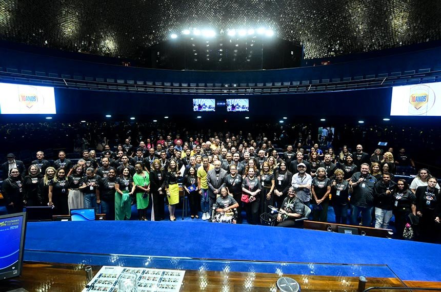 Liga do Bem comemora 10 anos e é homenageada em sessão especial