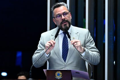 Alan Rick defende projeto que autoriza parcerias privadas para trabalho de presos