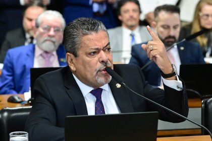 Avança proposta de criação de exame nacional obrigatório para médicos