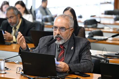 Estatuto dos Cães e Gatos passa a tramitar no Senado como projeto de lei