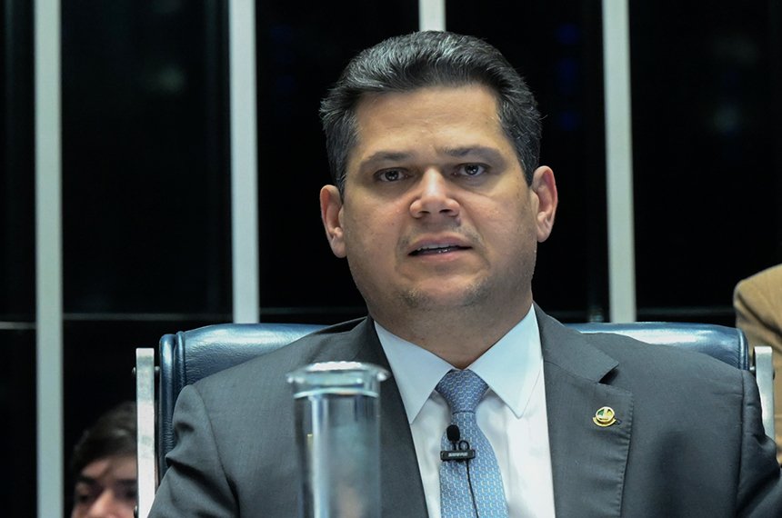 Davi Alcolumbre confirma votação da LDO nesta quinta
