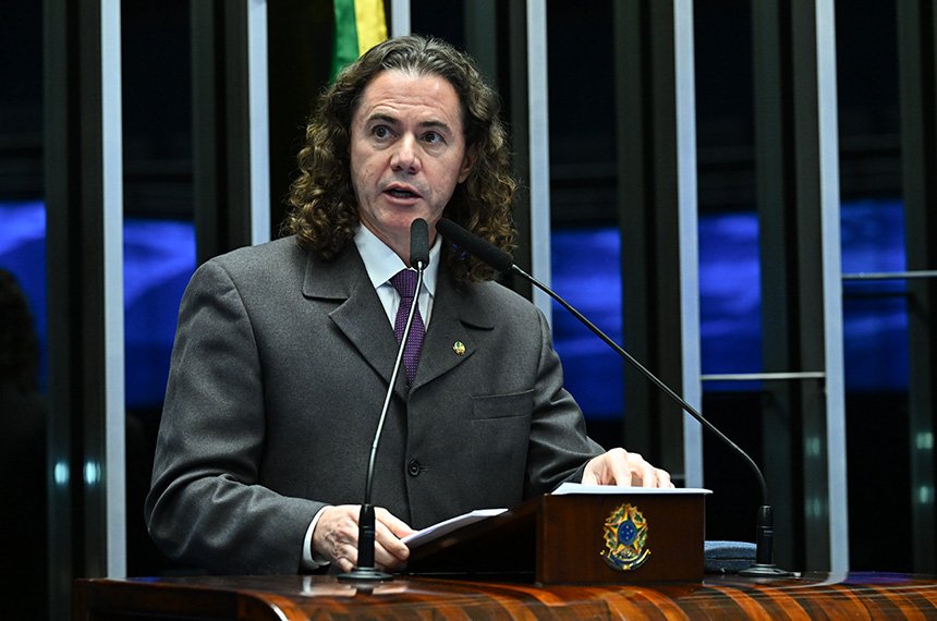 Veneziano destaca investimentos na Universidade de Campina Grande (PB)