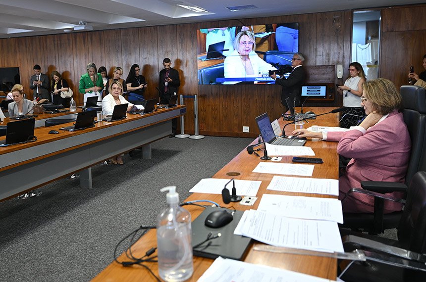 CDH aprova projeto que reforça habitação adequada em asilos