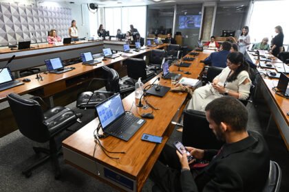 Dia do Orgulho Autista, em 18 de junho, avança no Senado