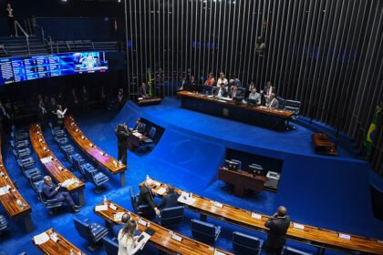 Plenário aprova transferência de policiais judiciais para área de apoio especializado