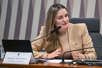 Debate na CE destaca importância de fortalecer potencial de leitura das crianças — Senado Notícias