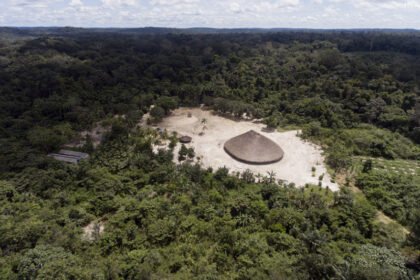 Senado aprova marco temporal e busca saída para mineração em terras indígenas
