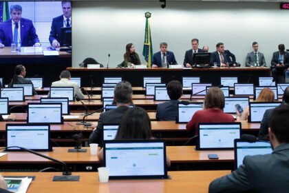 CMO aprova relatório preliminar do Orçamento de 2026