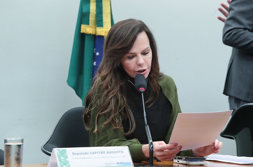 CMO aprova aumento de R$ 13,2 bilhões nas receitas do Orçamento de 2026