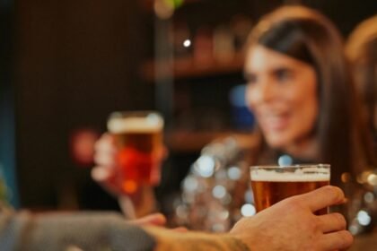 Lei garante criação de estratégia de saúde específica para mulheres alcoolistas