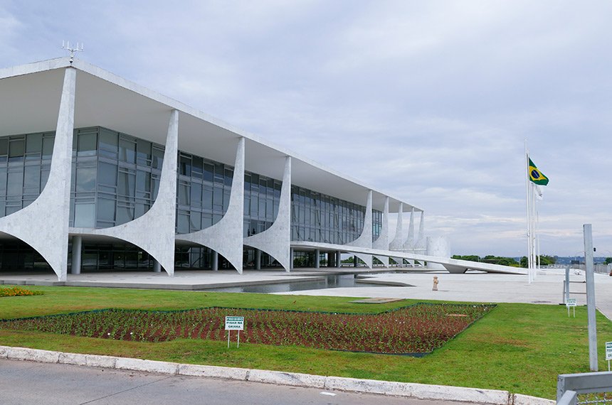 Orçamento 2026 é sancionado com previsão de superávit de R$ 34,2 bi