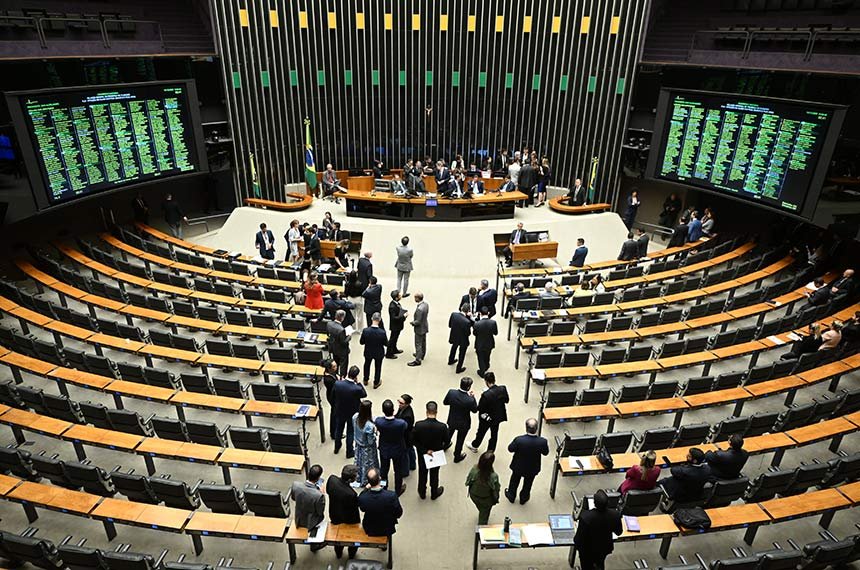 Congresso pode votar vetos a projeto da dosimetria e lei do licenciamento