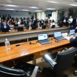 Banco Master: grupo de senadores se reúne com diretor da PF e presidente do STF